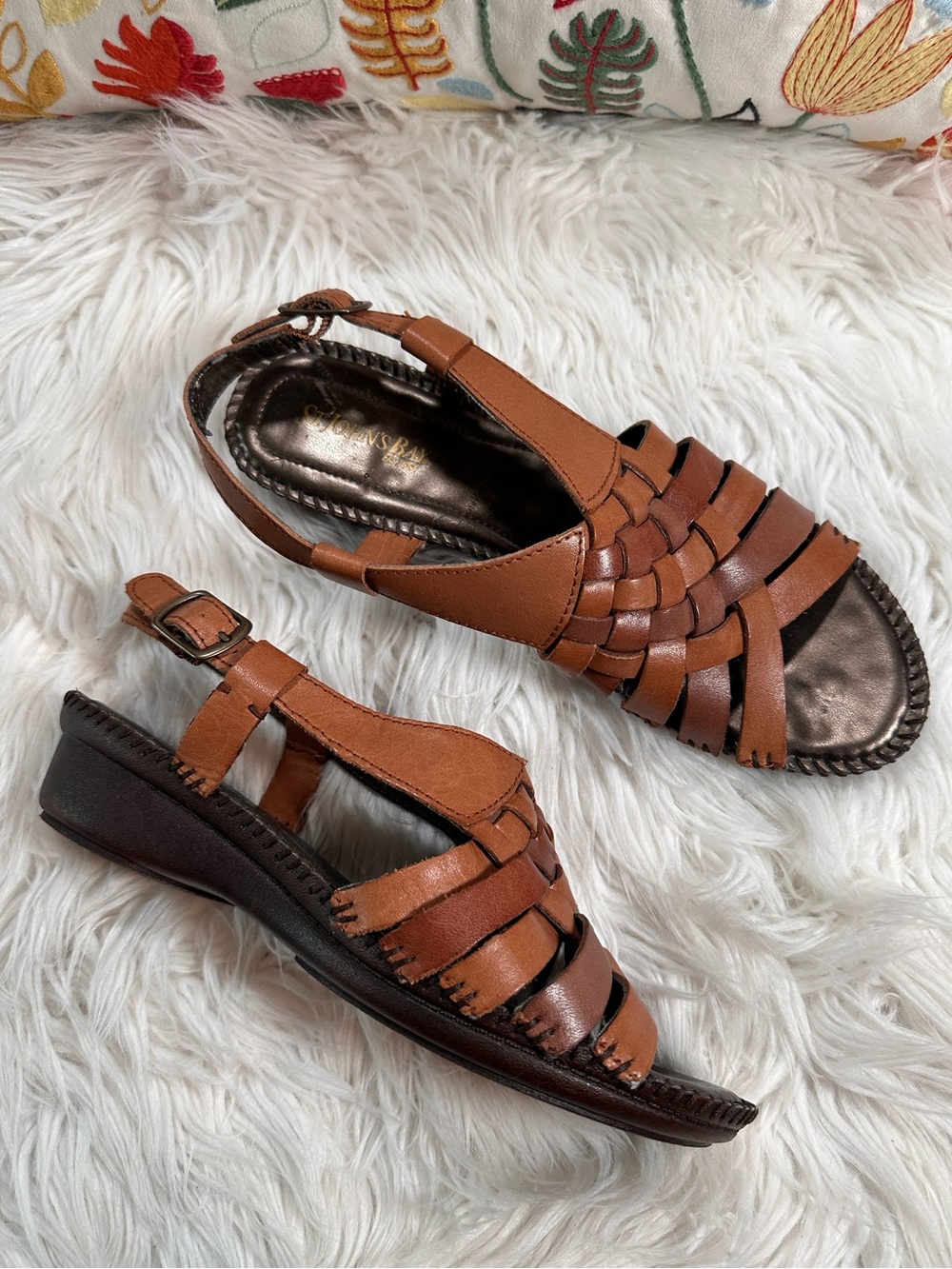 St. John’s Bay • Vintage Leather Woven Sandals